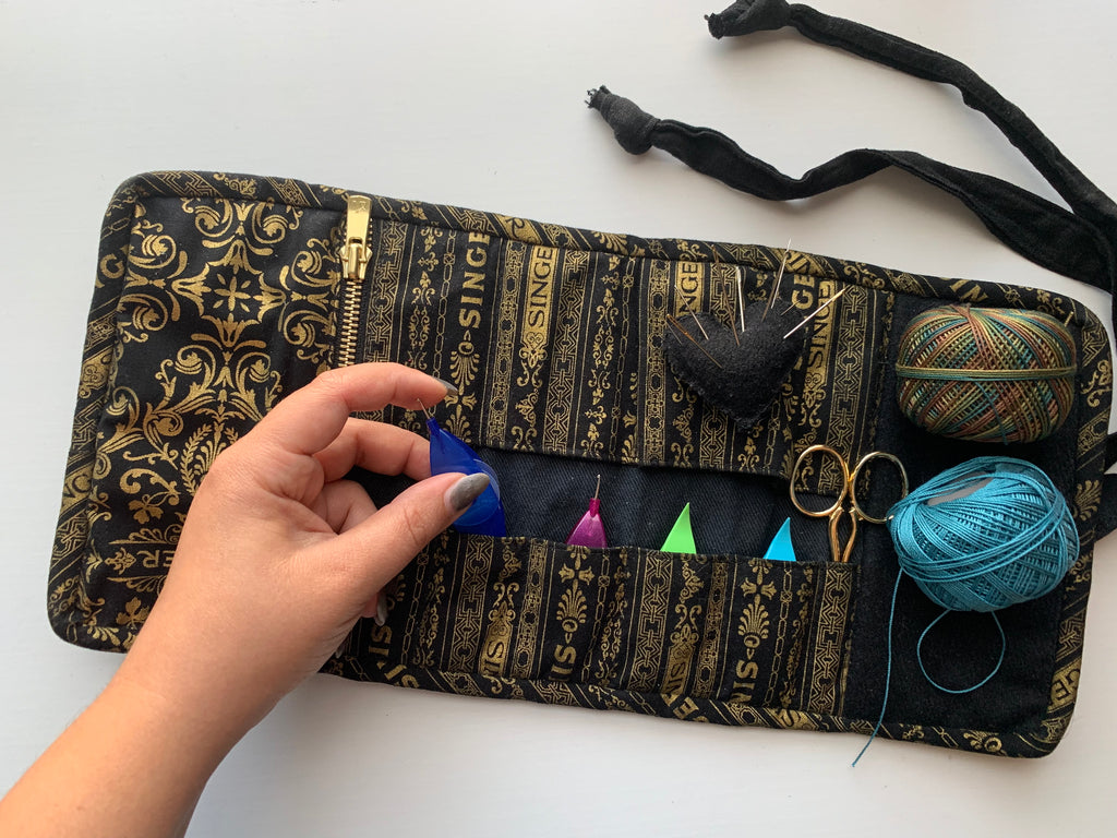 Beginning Shuttle Tatting: A Shopping Guide